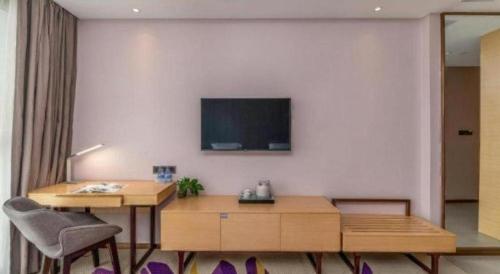 TV a/nebo společenská místnost v ubytování Lavande Hotel·Sihui Dawang