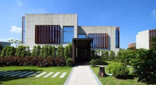 Taman di luar Fliport Hotel Zhangzhou Yuanshan