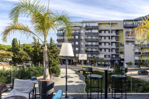 Το κτήριο όπου στεγάζεται  το διαμέρισμα