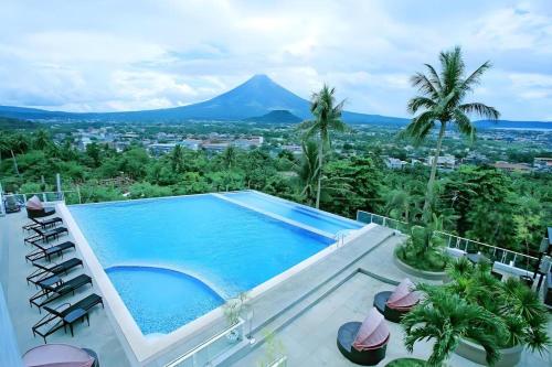 Gallery image of The Oriental Hotel Legazpi in Legazpi