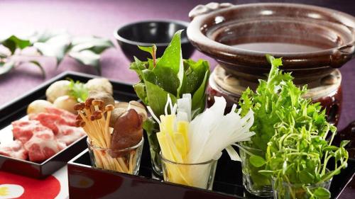 Makanan di atau berdekatan hotel
