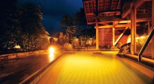 Kolam renang di atau dekat dengan Shiratamano Yu Senkei