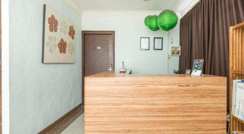 a room with at The Studio Inn Nusa Dua in Ubud