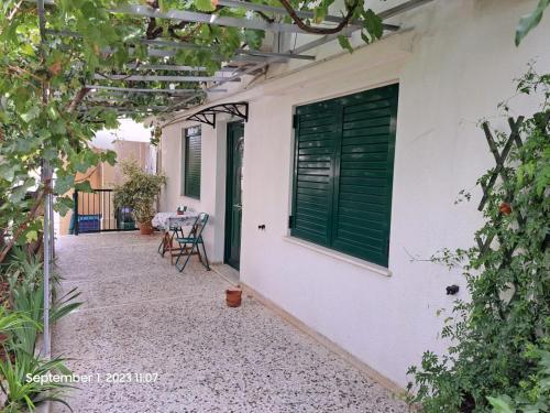 Small House with Garden