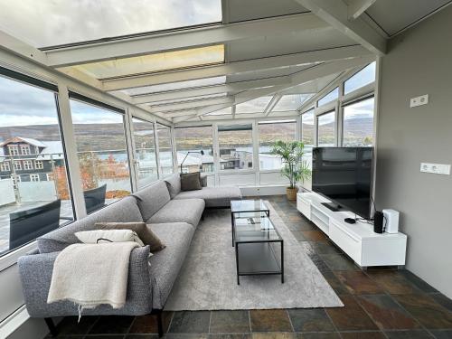 Χώρος καθιστικού στο Modern and Spacious apartment in heart of Akureyri - Birta Rentals