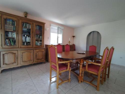 Thư viện trong biệt thự