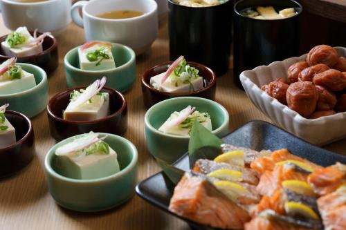 Jídlo v hotelu nebo okolí