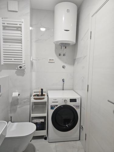 Imagine din galeria proprietății Apartment 82 Central Point în Podgoriţa