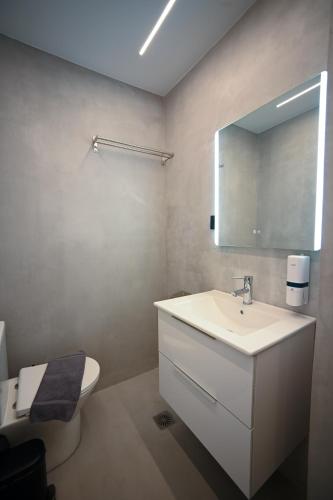Erato Pedion Areos Suite by Zeus Suites