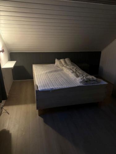 Hus i Olderfjordにあるベッド
