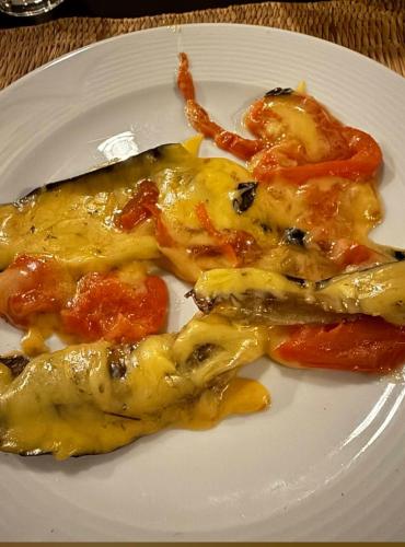 Eten bij of ergens in de buurt van de luxe tent

