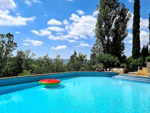 Πισίνα στο ή κοντά στο Provence villa with large pool and amazing view