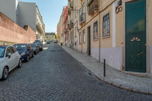 Lisbeyond - Estrela Gem - Walk to Basilica & Parks