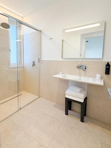 Ванная комната в Villa Maria Teresa Boutique Hotel