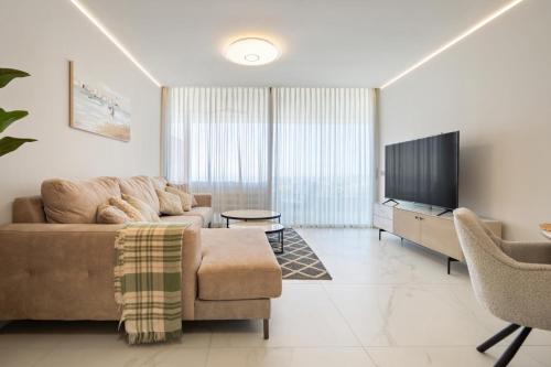 Luxury 2BR with Fantastic view