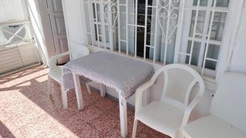 Ein Sitzbereich in der Unterkunft Apartamento 2 dormitorios cerca de la playa en Puerto del Carmen