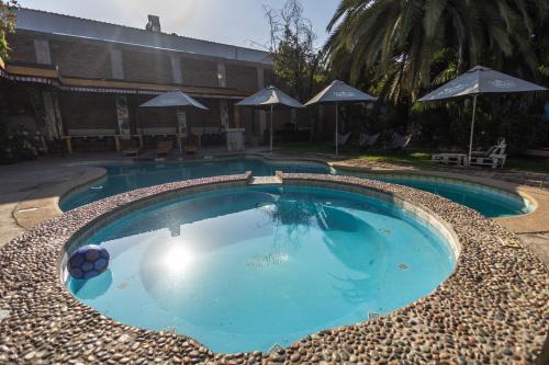 Kolam renang di atau dekat dengan La Casa Roja Hostel