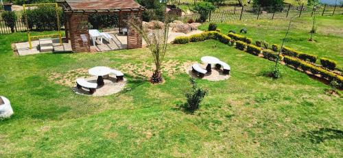 Jardín al aire libre en Grace Lodging and Conference Centre