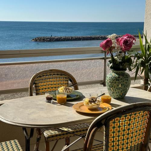 Sunset Studio - Official 4-star - modern, sea view, beach access