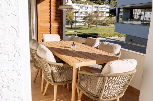 Μπαλκόνι ή βεράντα στο Haus Wiesengrund mit 2 separaten Wohnungen