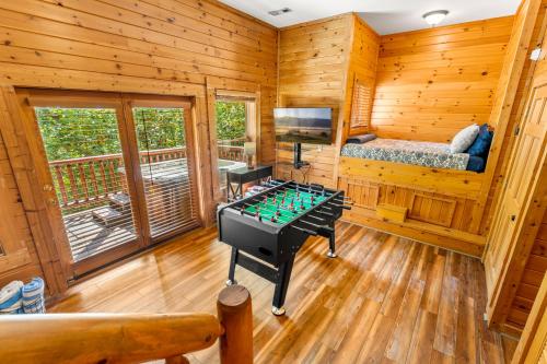 Briar Brook - Private Smoky Mountain Luxury Log Home with 2 Fireplaces, Hot Tub & Community Pool photo 18