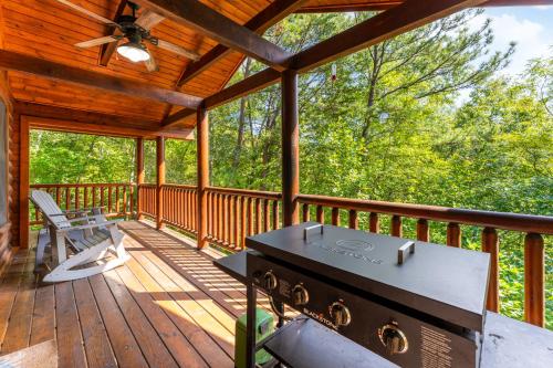 Briar Brook - Private Smoky Mountain Luxury Log Home with 2 Fireplaces, Hot Tub & Community Pool photo 47
