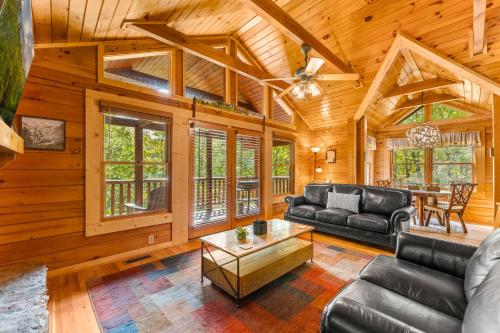 Briar Brook - Private Smoky Mountain Luxury Log Home with 2 Fireplaces, Hot Tub & Community Pool photo 45
