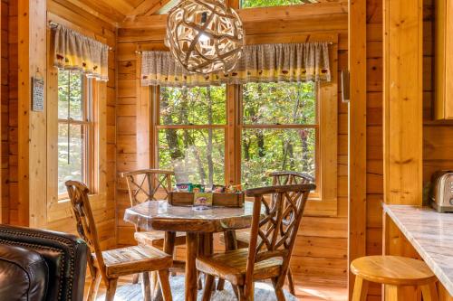 Briar Brook - Private Smoky Mountain Luxury Log Home with 2 Fireplaces, Hot Tub & Community Pool photo 41