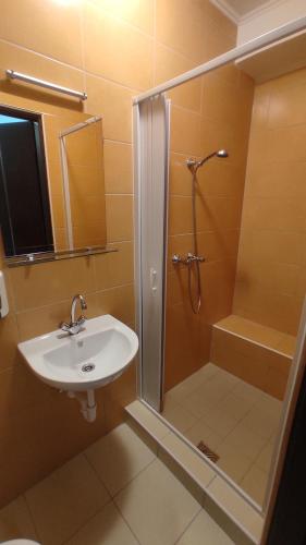 Koupelna v ubytování Clementine Apartman