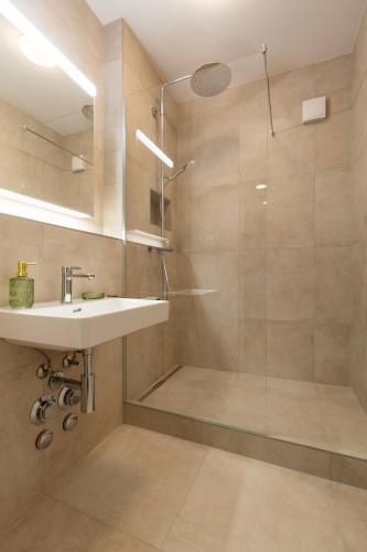 Retro Suite · Zürich City