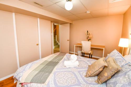 Gallery image of Spacious 2-BR Basement Suite Near Lake Simcoe & Beach Park in Innisfil