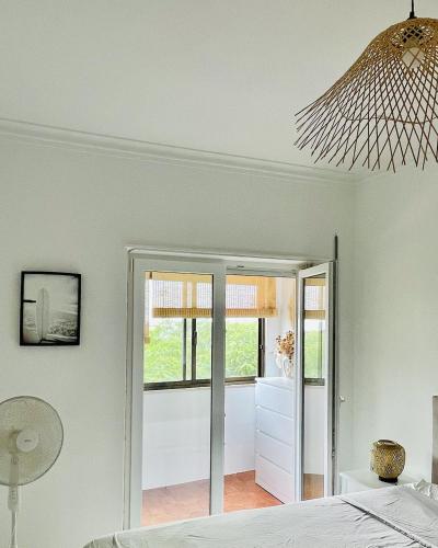 1 Bedroom SeaView Apart with private balcony, 5 min from beach Costa da Caparica