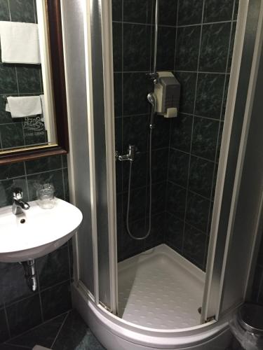 Koupelna v ubytování Hotel Stari grad