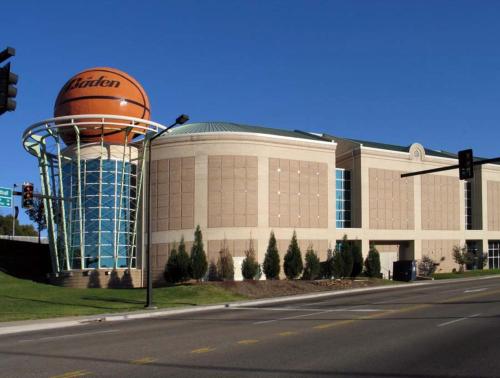 a building with a basketball on top of it at Holiday Inn Knoxville West - Cedar Bluff Rd by IHG in Knoxville