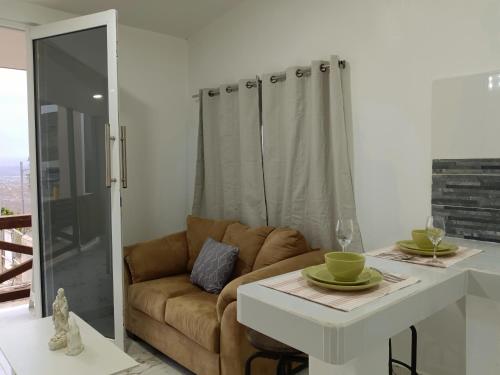 Un lugar para sentarse en Desert Blue