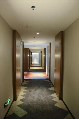 Fotografie z fotogalerie ubytování Borrman Hotel Zhanjiang Xuwen Port Terminal v destinaci Xuwen