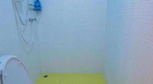 Ένα μπάνιο στο De hostel