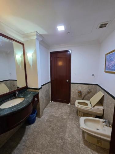 Koupelna v ubytování Diamond Apartment Suite At Times Square