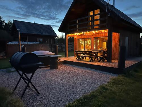 Górskie kaszuby ,Gołubie ,Domek w sielskim klimacie ,niedaleko jeziora na Kaszubach-do 10 osob,sauna ,balia,kominek, cisza i spokój