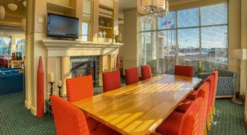Χώρος καθιστικού στο Hilton Garden Inn Appleton/Kimberly