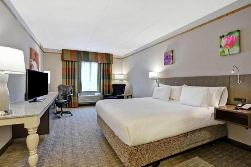 Ένα ή περισσότερα κρεβάτια σε δωμάτιο στο Hilton Garden Inn Appleton/Kimberly