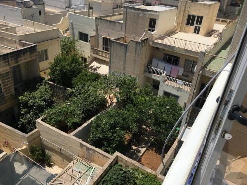 ゲストハウスが所在する建物
