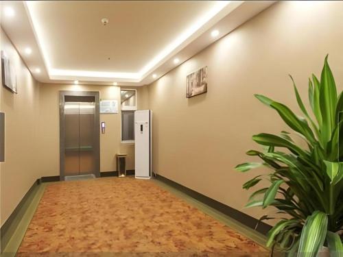 Φωτογραφία από το άλμπουμ του GreenTree Inn Puyang Pushang Huanghe Road σε Puyang