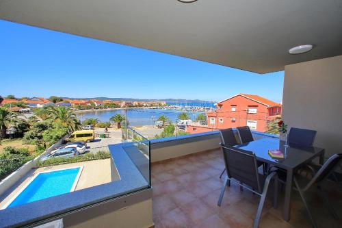 Luxury Apartments SIKIRIC with Fantastic View on the sea