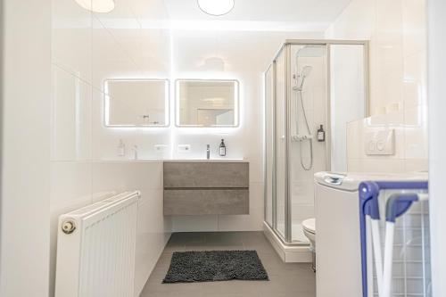 Stylish 1BR with Living Room 9 Min to Downtown Metro Nearby