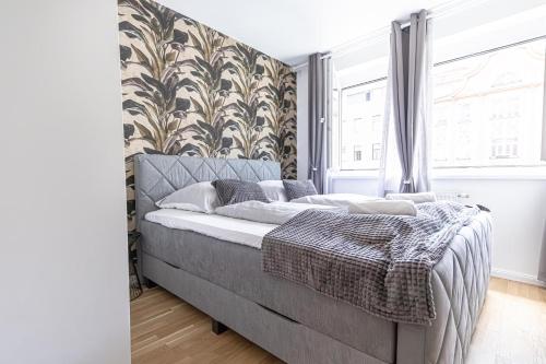 Stylish 1BR with Living Room 9 Min to Downtown Metro Nearby