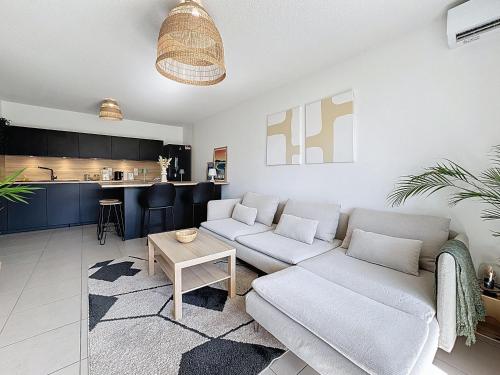 Superbe Appart 2ch, clim, terrasse, pkg, wifi, tv