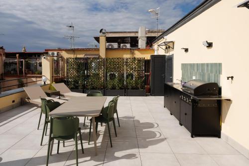 Exclusive Spaccanapoli Penthouse-Terrace with Lift By HouseinNaples photo 5