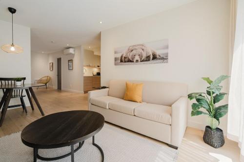 Gallery image of Tremblant Suite, King bed, Fireplace, Free Shuttle in Mont-Tremblant