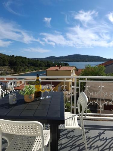 Apartmani Jambriško Pirovac